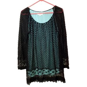 UMGEE Black Lace Top With Teal Lining Size M
